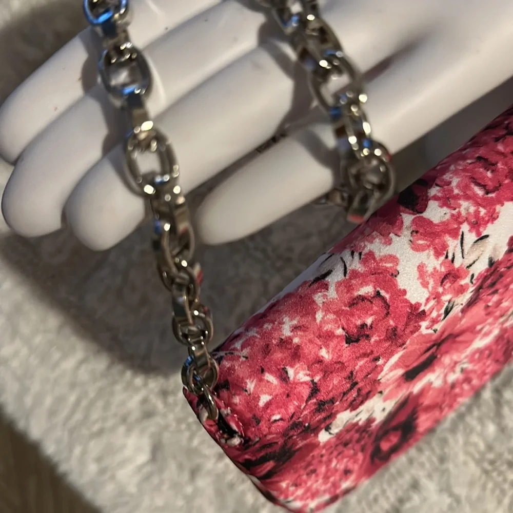 WHBM Floral Clutch with Shoulder Chain Strap - Picture 4 of 10